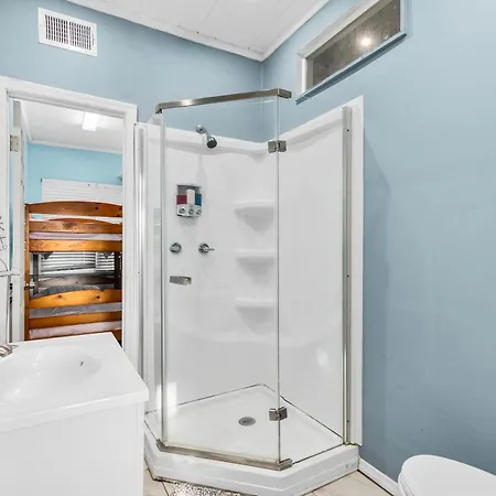 ﻿Charming Centrally Located Ocean View W Huge Private Yard, Patio, Firepit, & Bbq Myrtle Beach Exterior photo